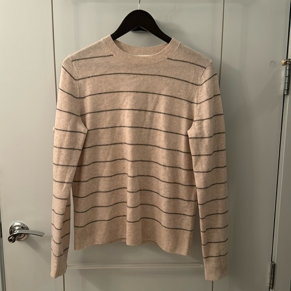 Vince Sweaters - Vince cashmere and wool sweater